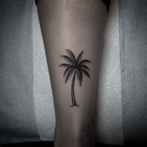 tatuajes palmeras|Tatuajes de palmeras, palmas, cocoteros: 50 diseños。